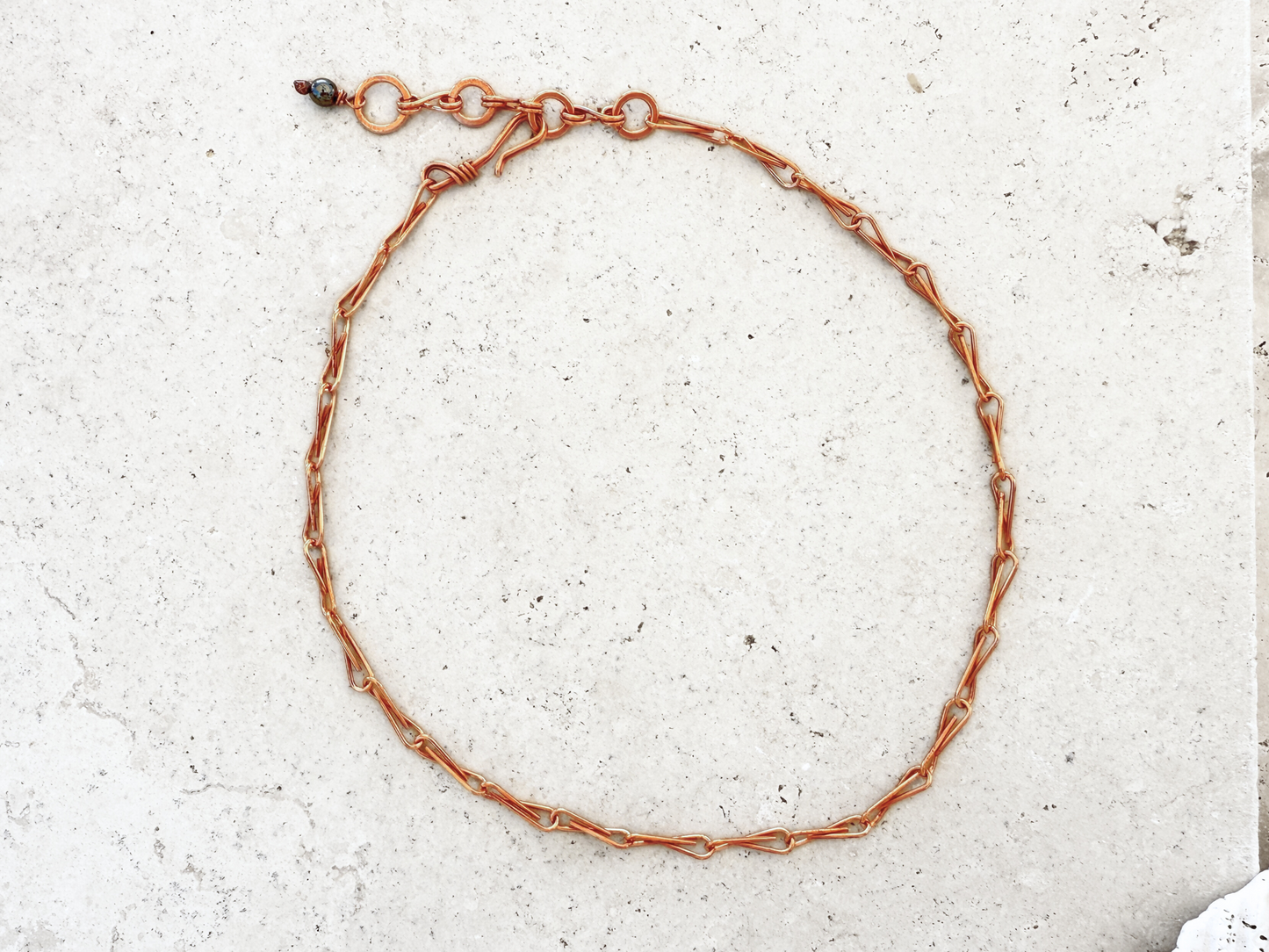 Lure Link Choker