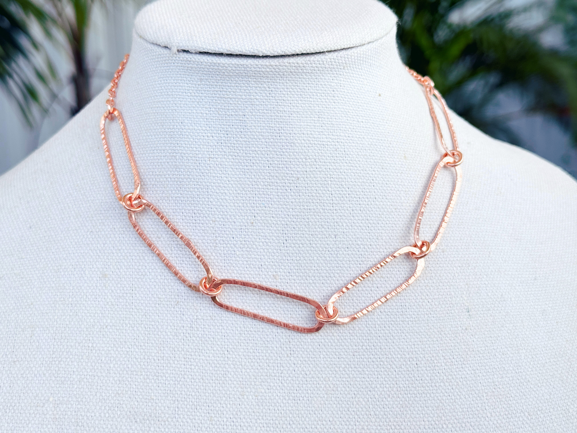 Chunky Oval Chain Choker
