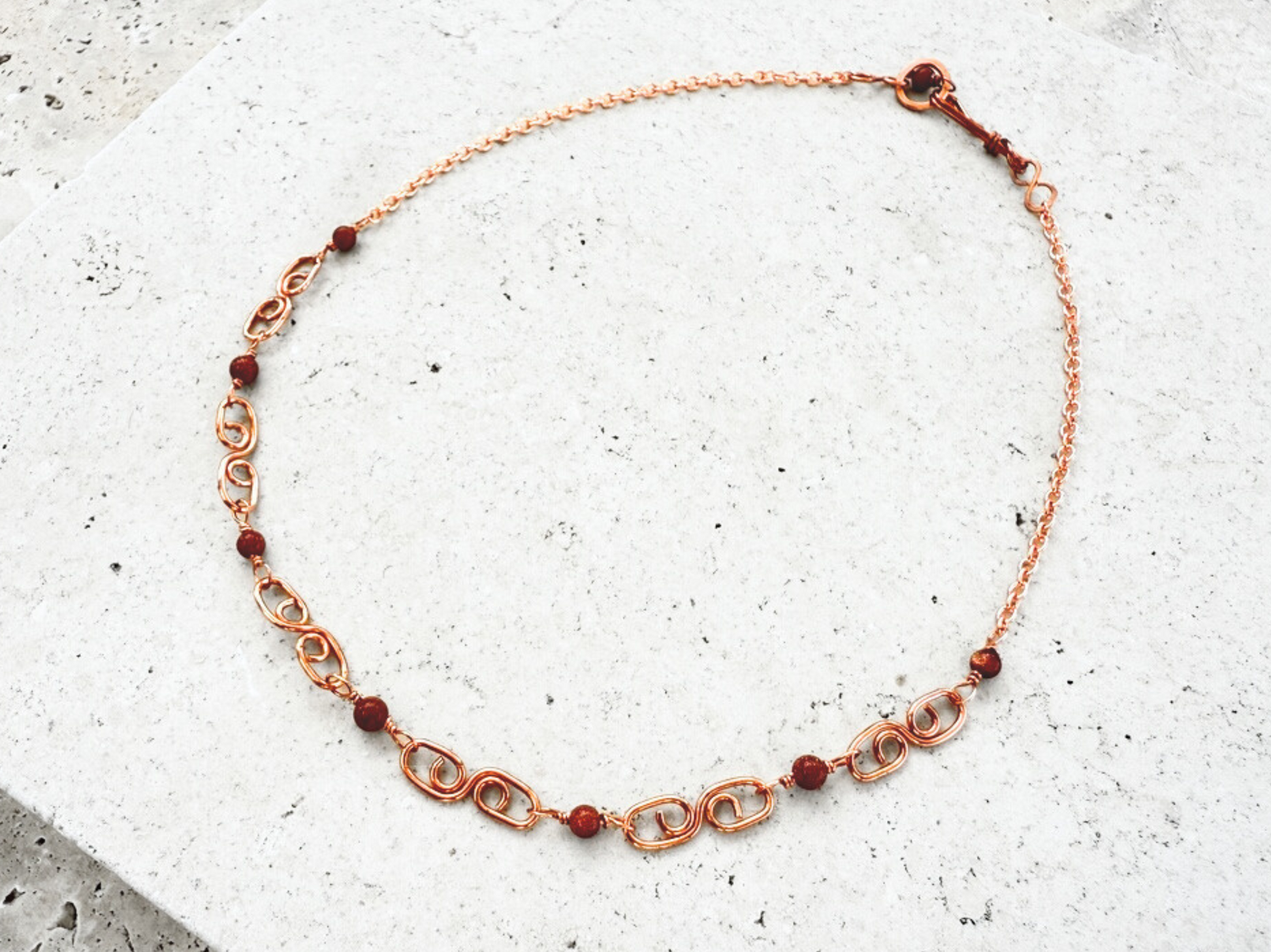 Mesolink Goldstone Choker