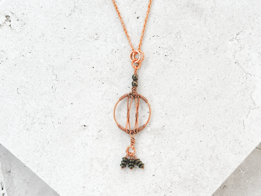 Divina Pendant Necklace