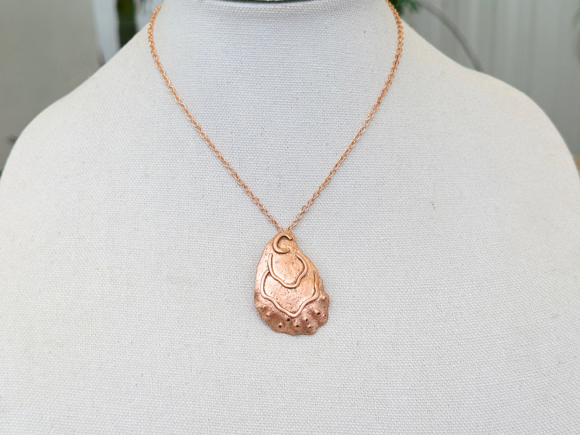Oyster Pendant Necklace