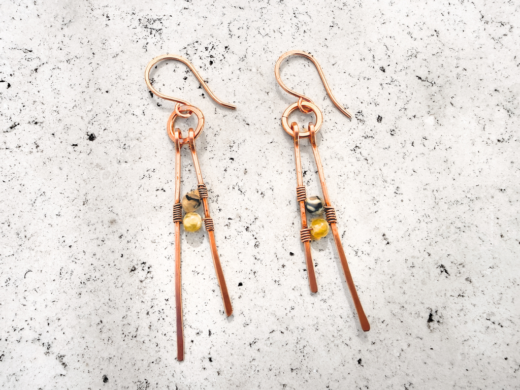 Yellow Agate Prong Earrings