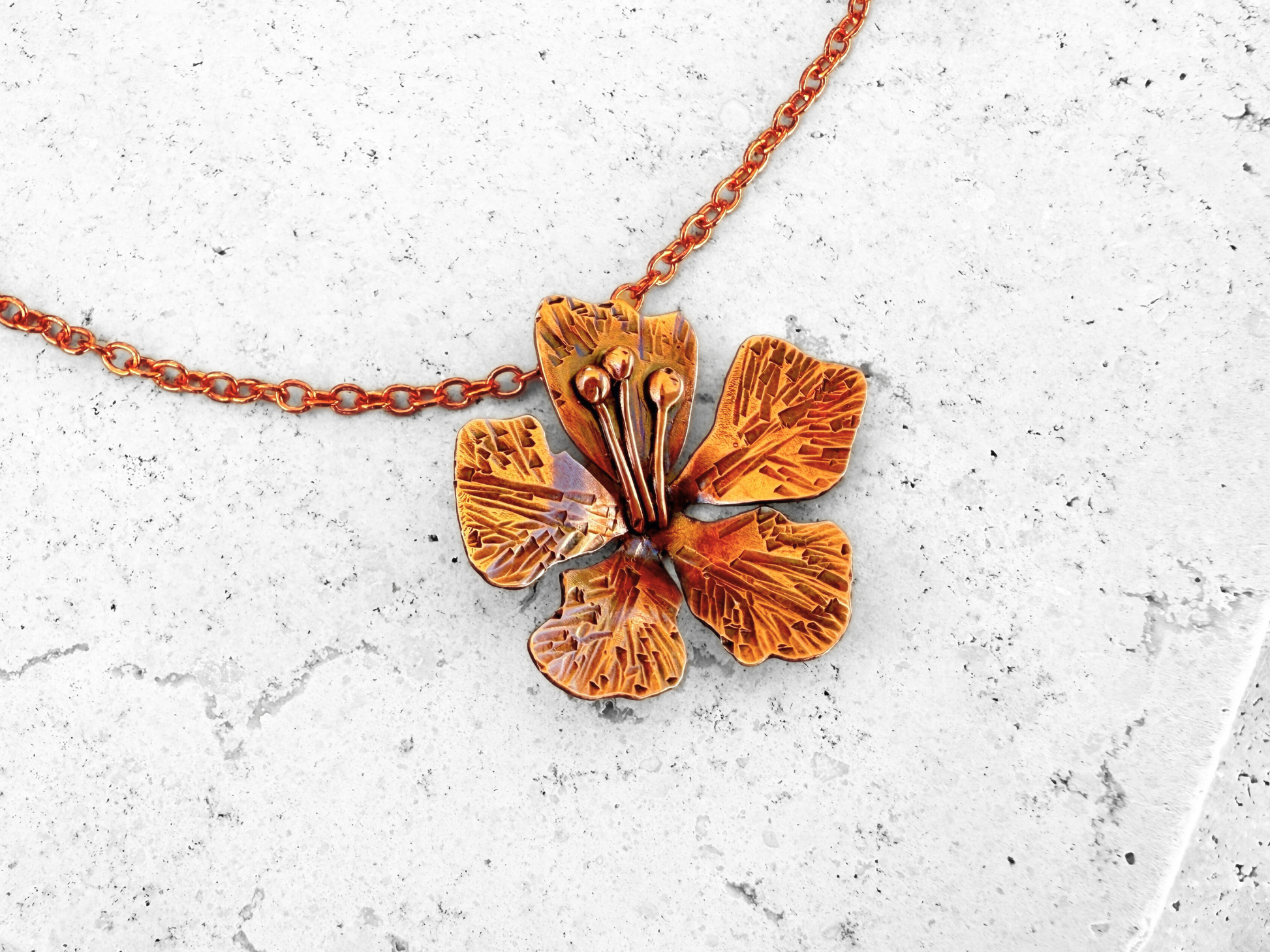 Hibiscus Pendant Choker