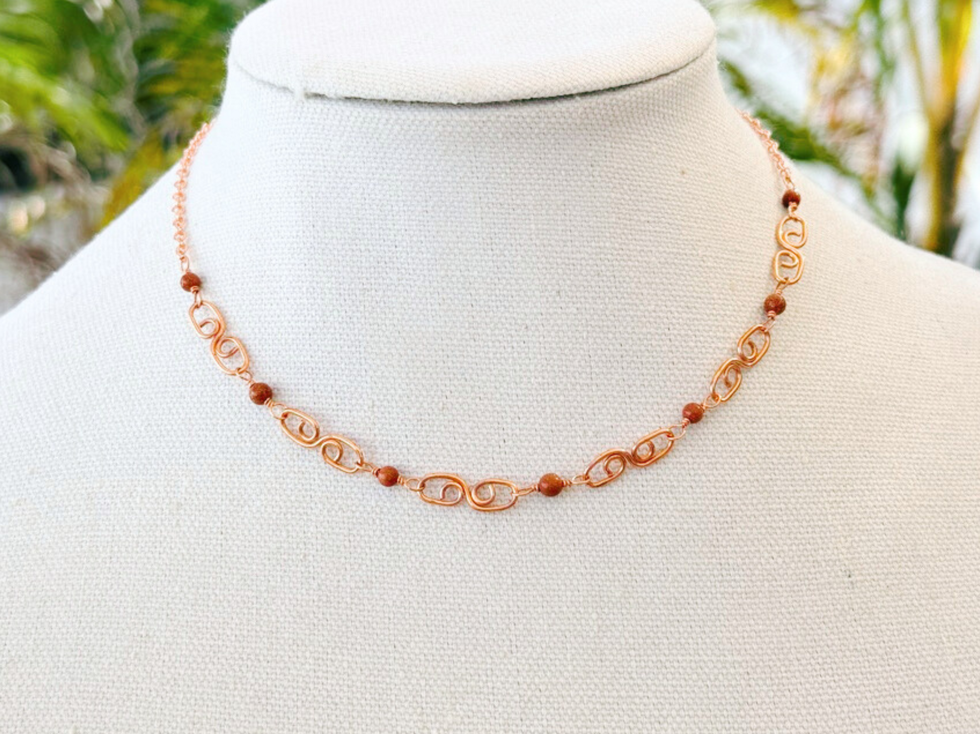 Mesolink Goldstone Choker