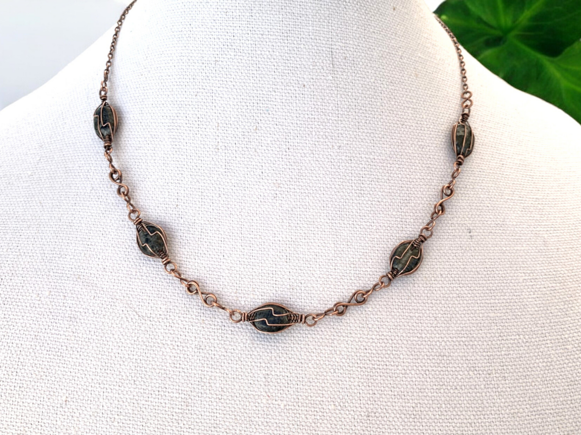 Smokey Dainty Chain