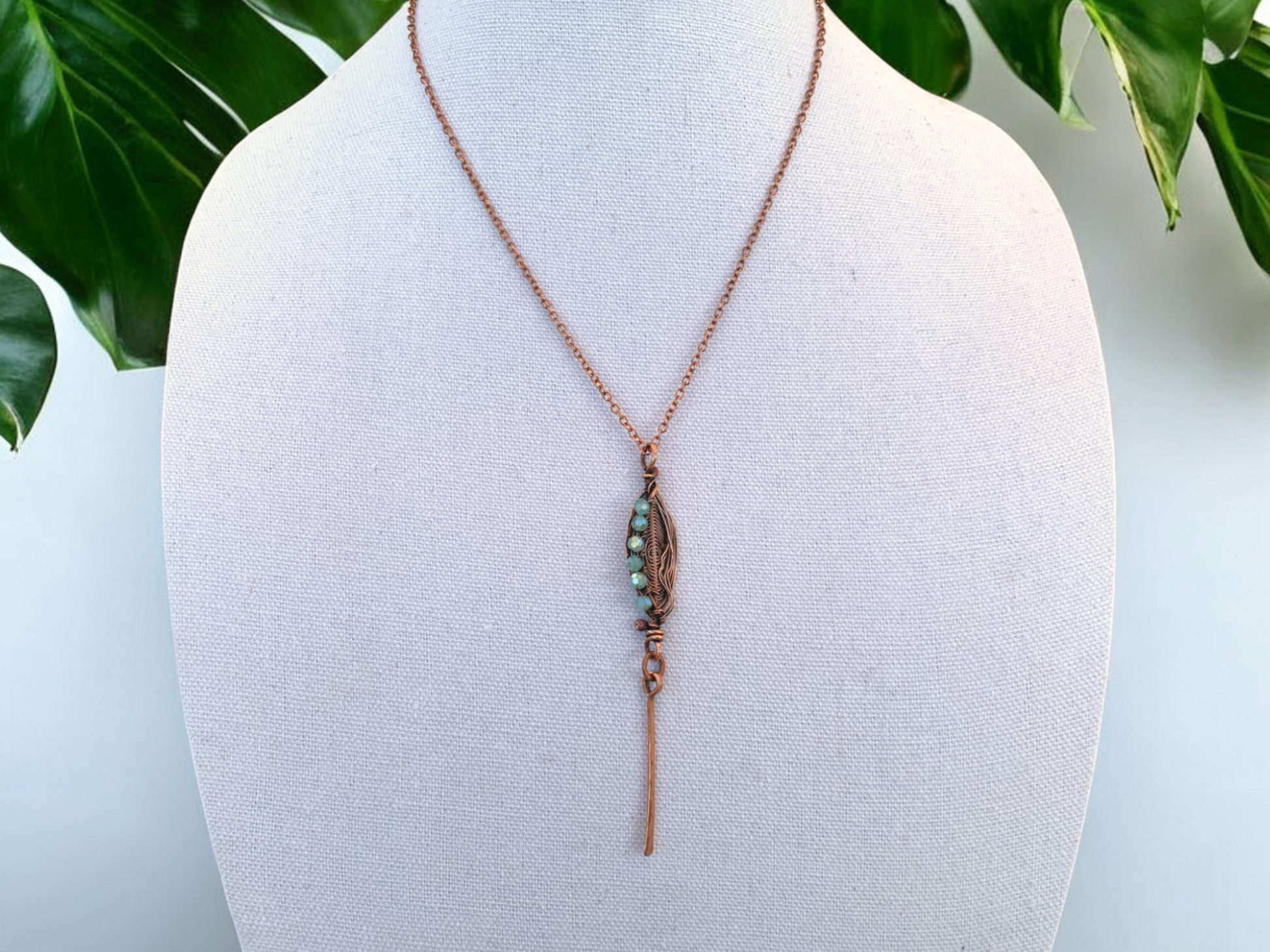 Jay Leaf Pendant Necklace